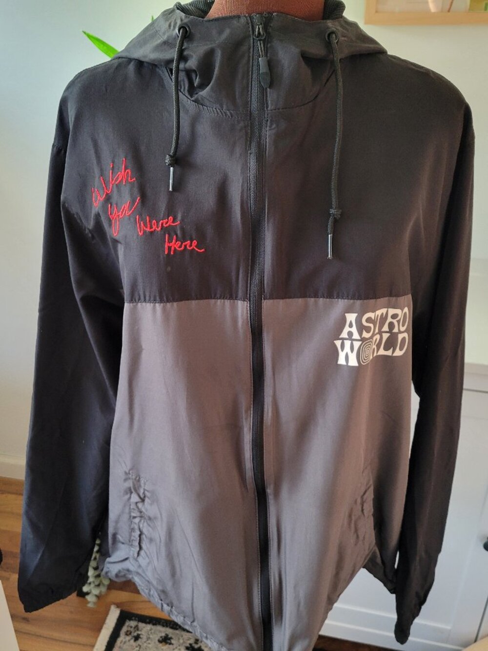 Travis Scott Astroworld Tour Windbreaker NWOT